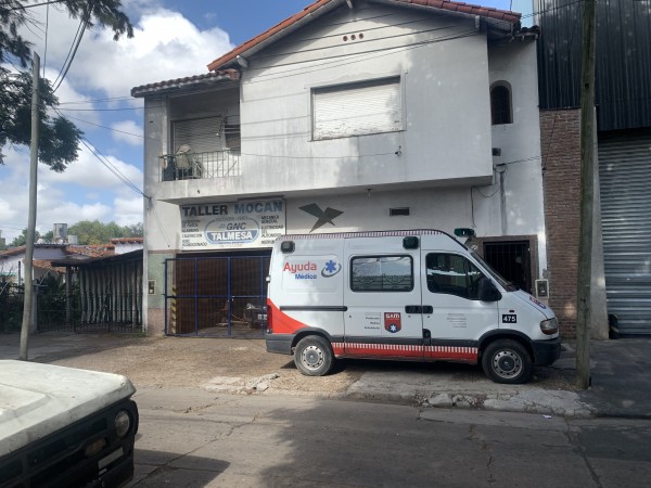 GALPON en PH. 173 m2 CUB. sobre 275 m2 de lote. Buena zona a 1 cuadra de ALCORTA y a MEDIA CUADRA de Velez sarfield