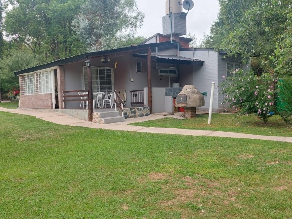 HERMOSO CHALET CON PARQUE Y PISCINA