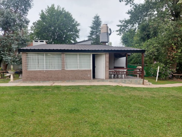HERMOSO CHALET CON PARQUE Y PISCINA