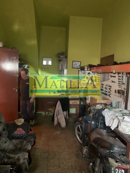 GALPON en PH. 173 m2 CUB. sobre 275 m2 de lote. Buena zona a 1 cuadra de ALCORTA y a MEDIA CUADRA de Velez Sarfield