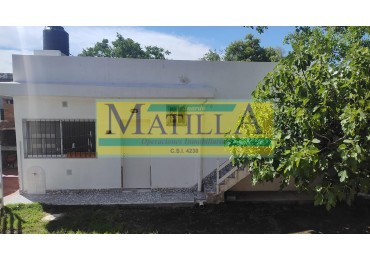 ALQUILER permanente en capilla del monte, 2 ambientes , con hermosa terraza y jardin 